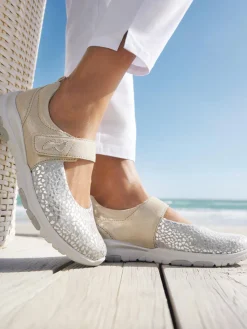 Femme Pédiconfort Babies à patte scratch