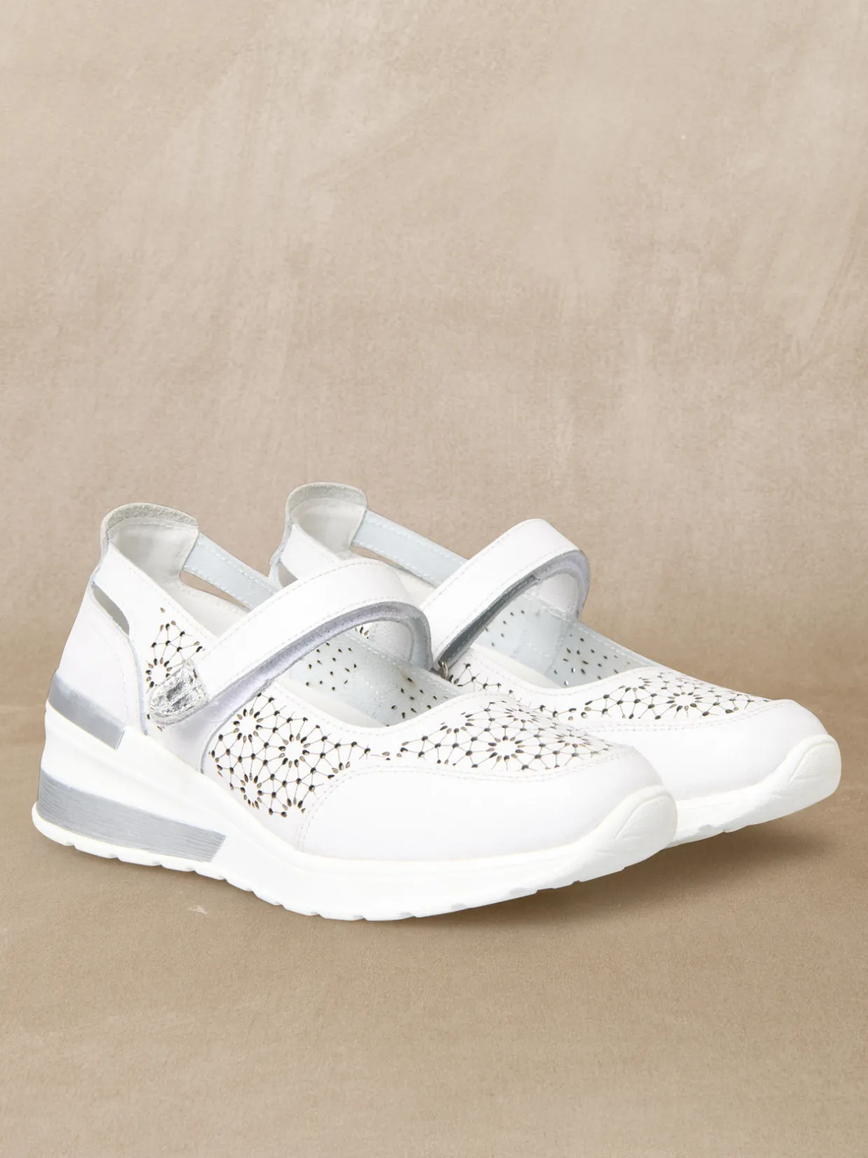 Femme Pédiconfort Babies à scratch en cuir