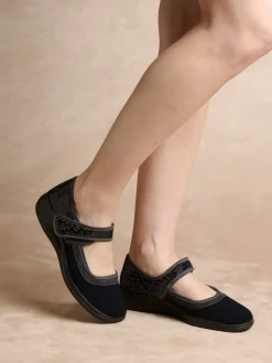 Femme Pédiconfort Babies à scratch spécial hallux valgus