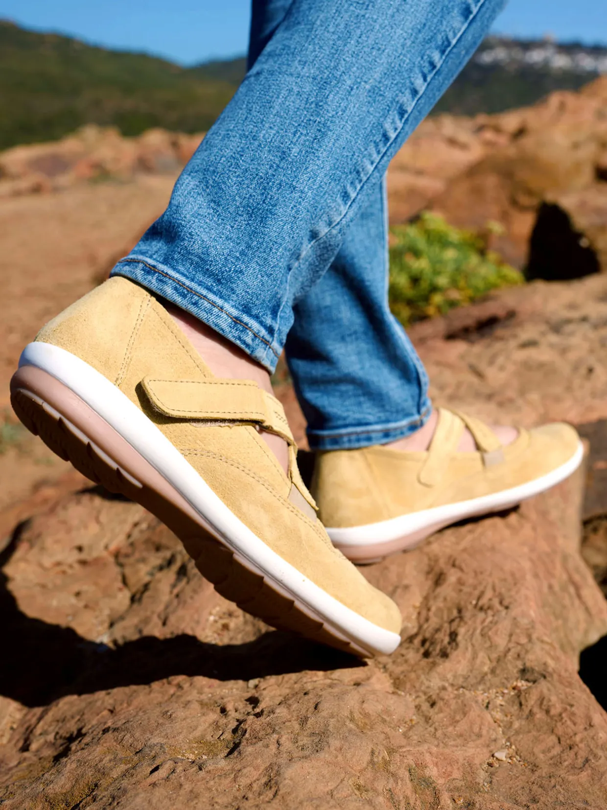 Femme Pédiconfort Babies cuir brides croisées