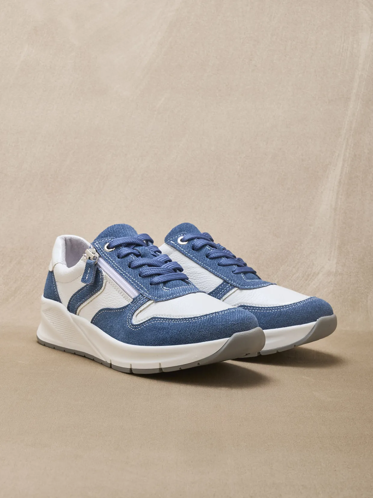 Femme Pédiconfort Baskets bicolores avec zip côté