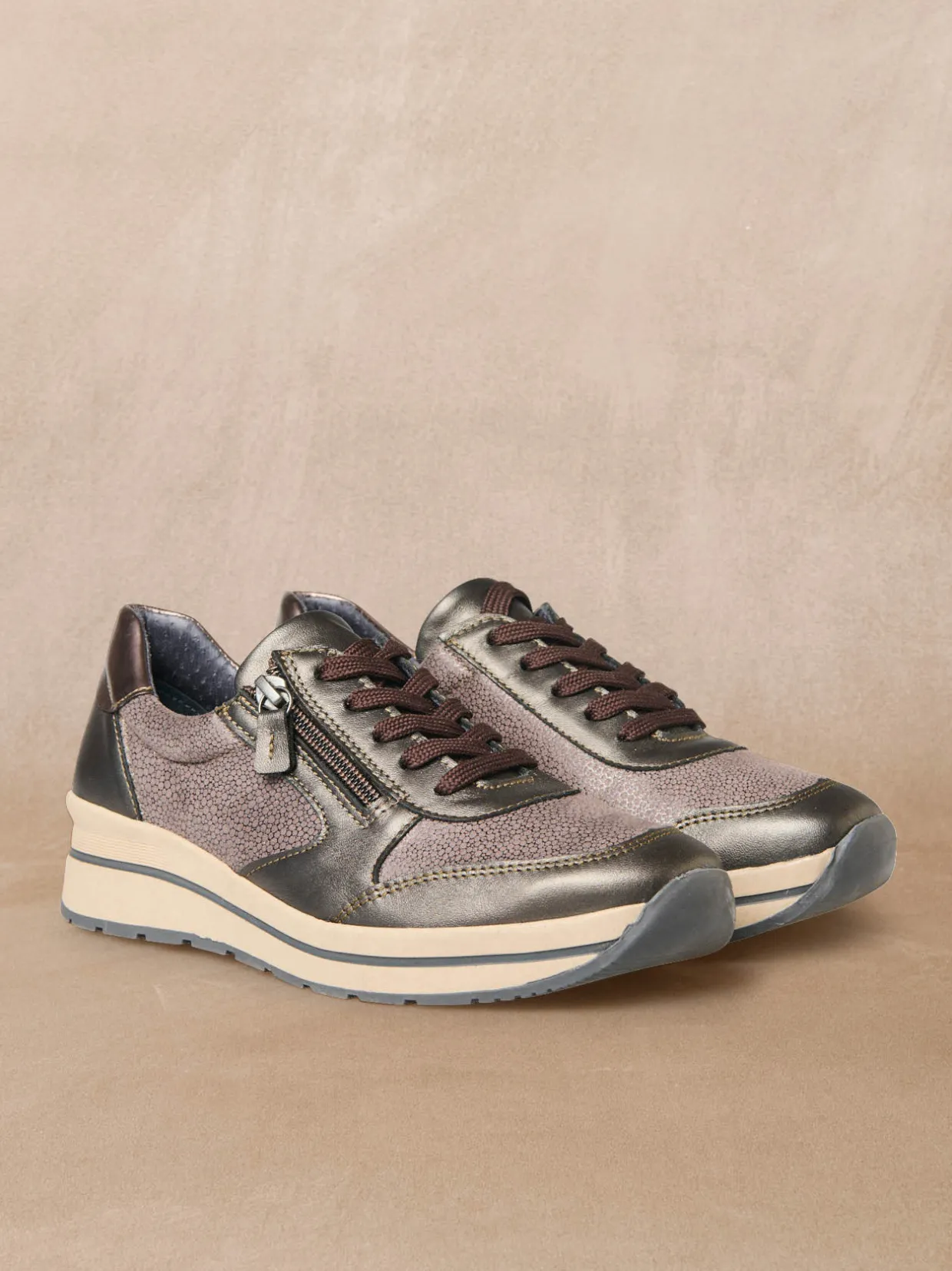 Femme Pédiconfort Baskets zip et lacets semelle amovible