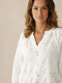 Femme Daxon Blouse en brooderie anglaise