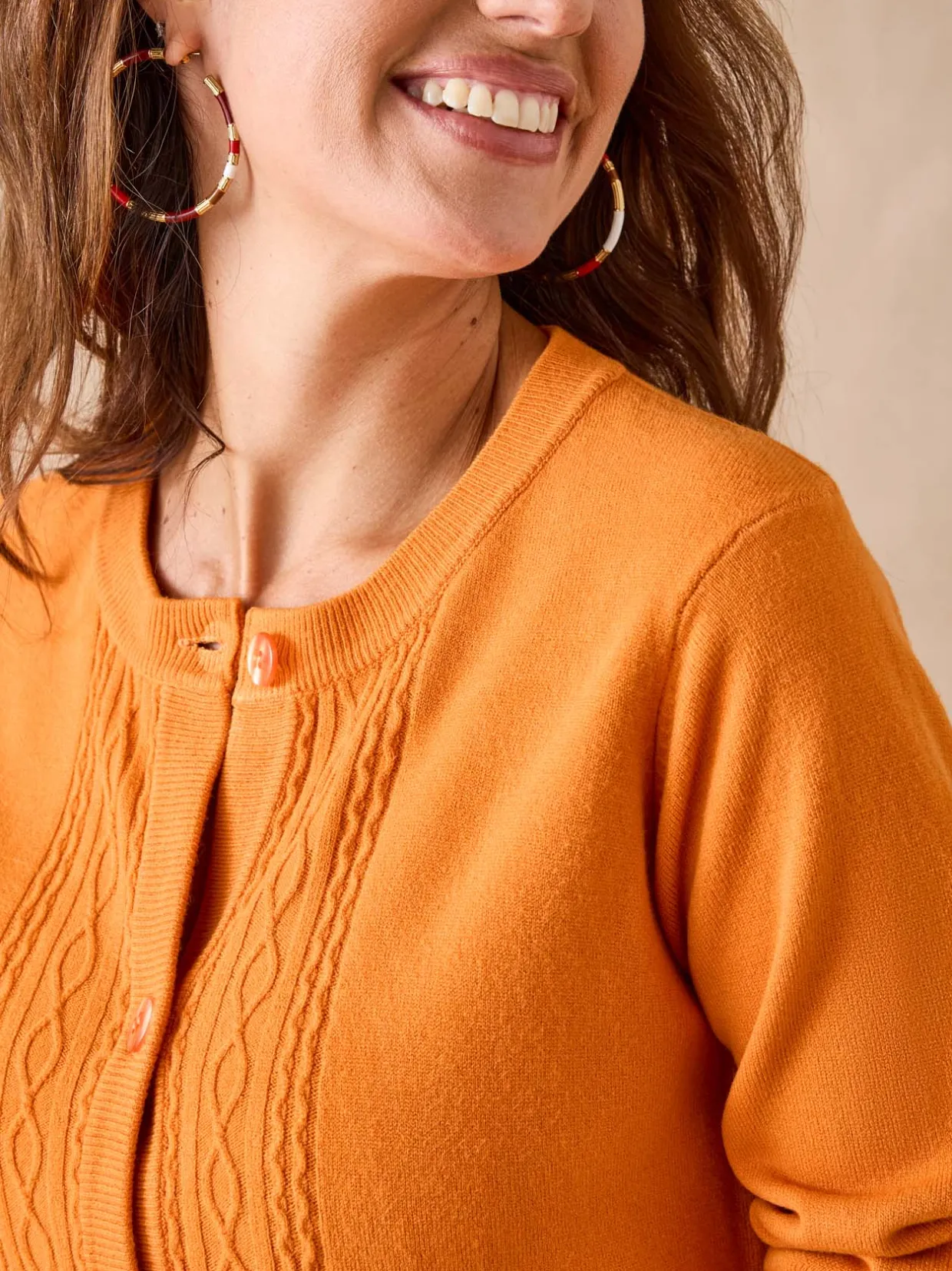 Femme Daxon Cardigan avec jeux de torsades