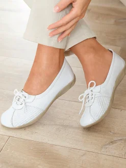 Femme Pédiconfort Derbies côtés extensibles cuir