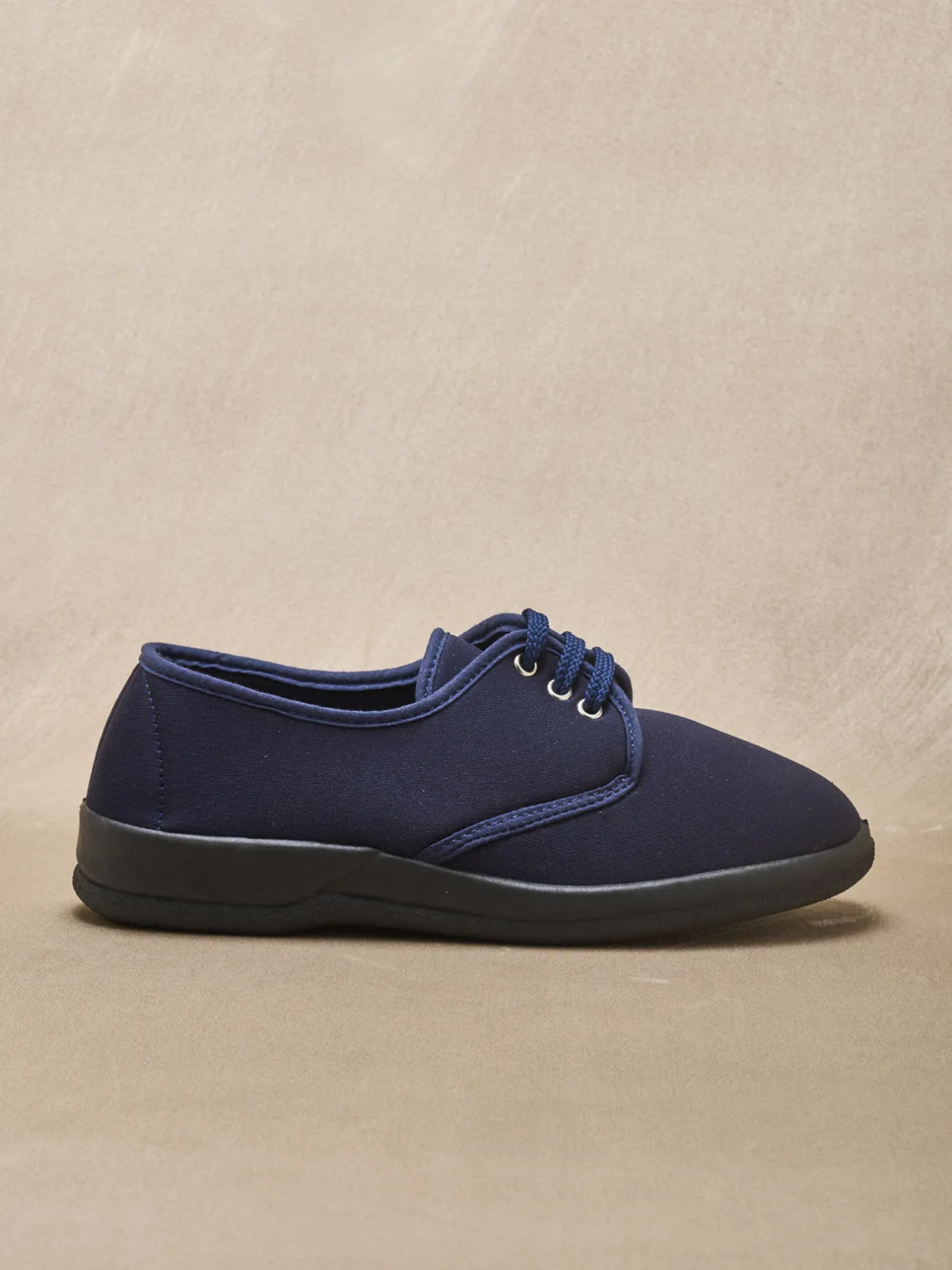 Femme Pédiconfort Derbies en maille légèrement extensible