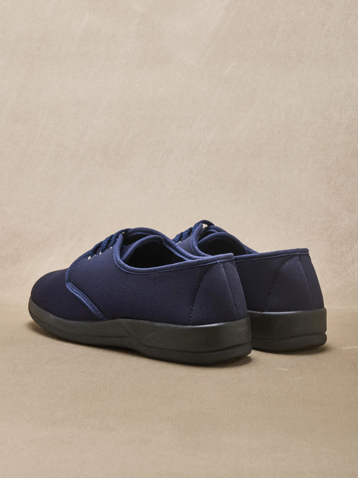 Femme Pédiconfort Derbies en maille légèrement extensible