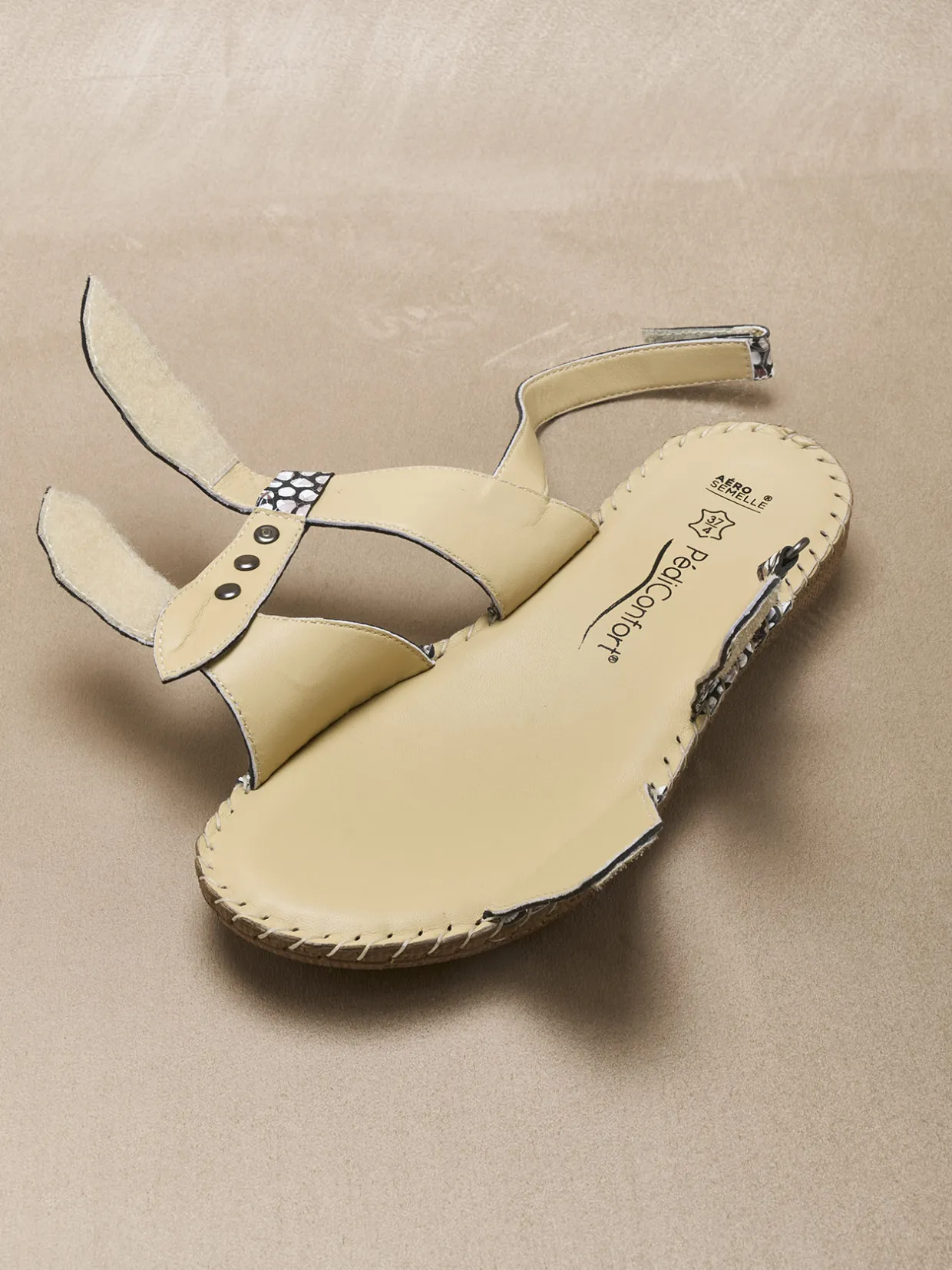 Femme Pédiconfort Sandales ultra souples en cuir