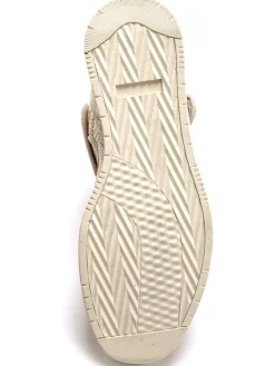 Femme Pédiconfort Sans-gêne à ouverture totale