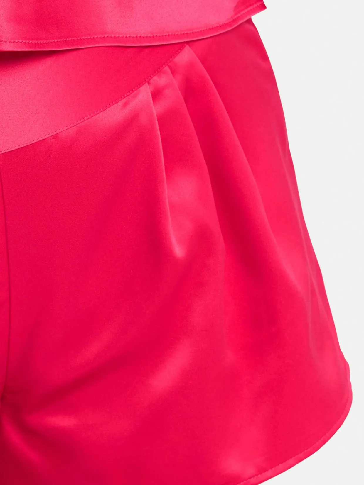 Sans Complexe Short en satin Glam Chic