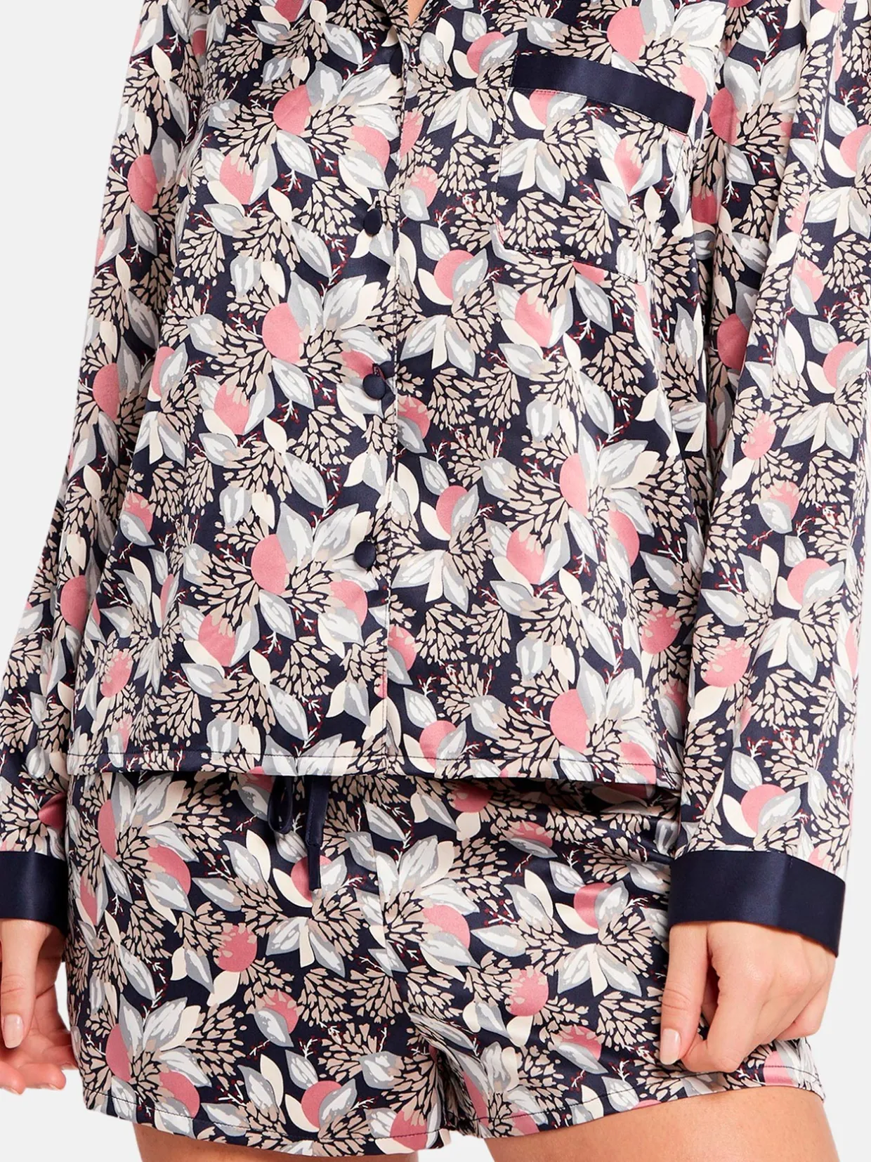 Sans Complexe Short en satin Idole