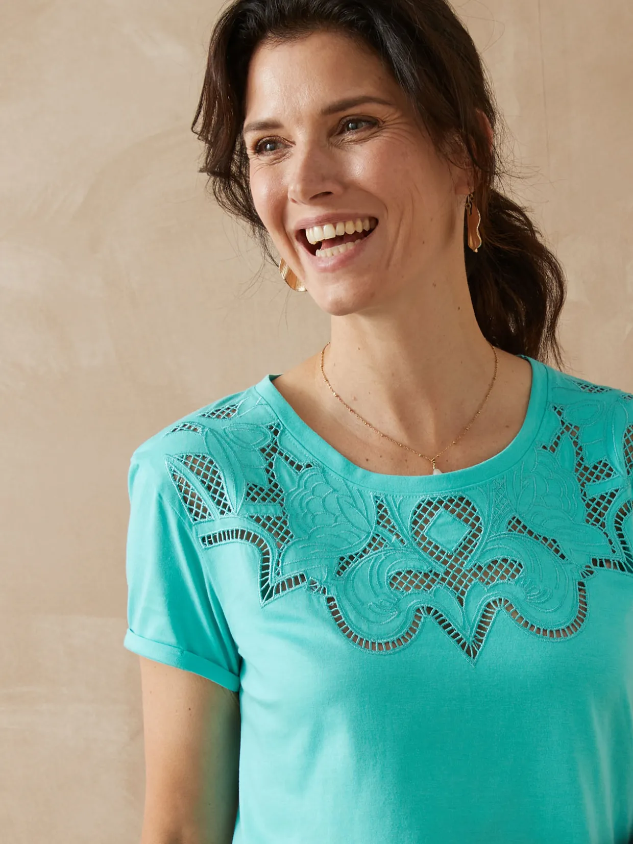 Femme Daxon Tee-shirt coton à broderies ajourées