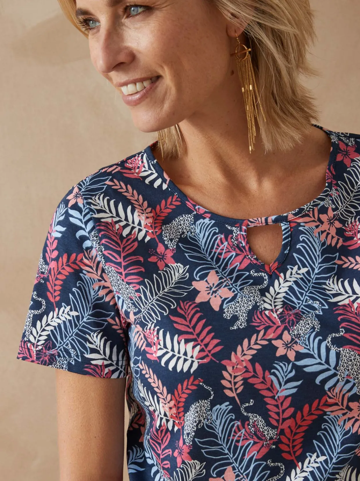 Femme Daxon Tee-shirt encolure fantaisie