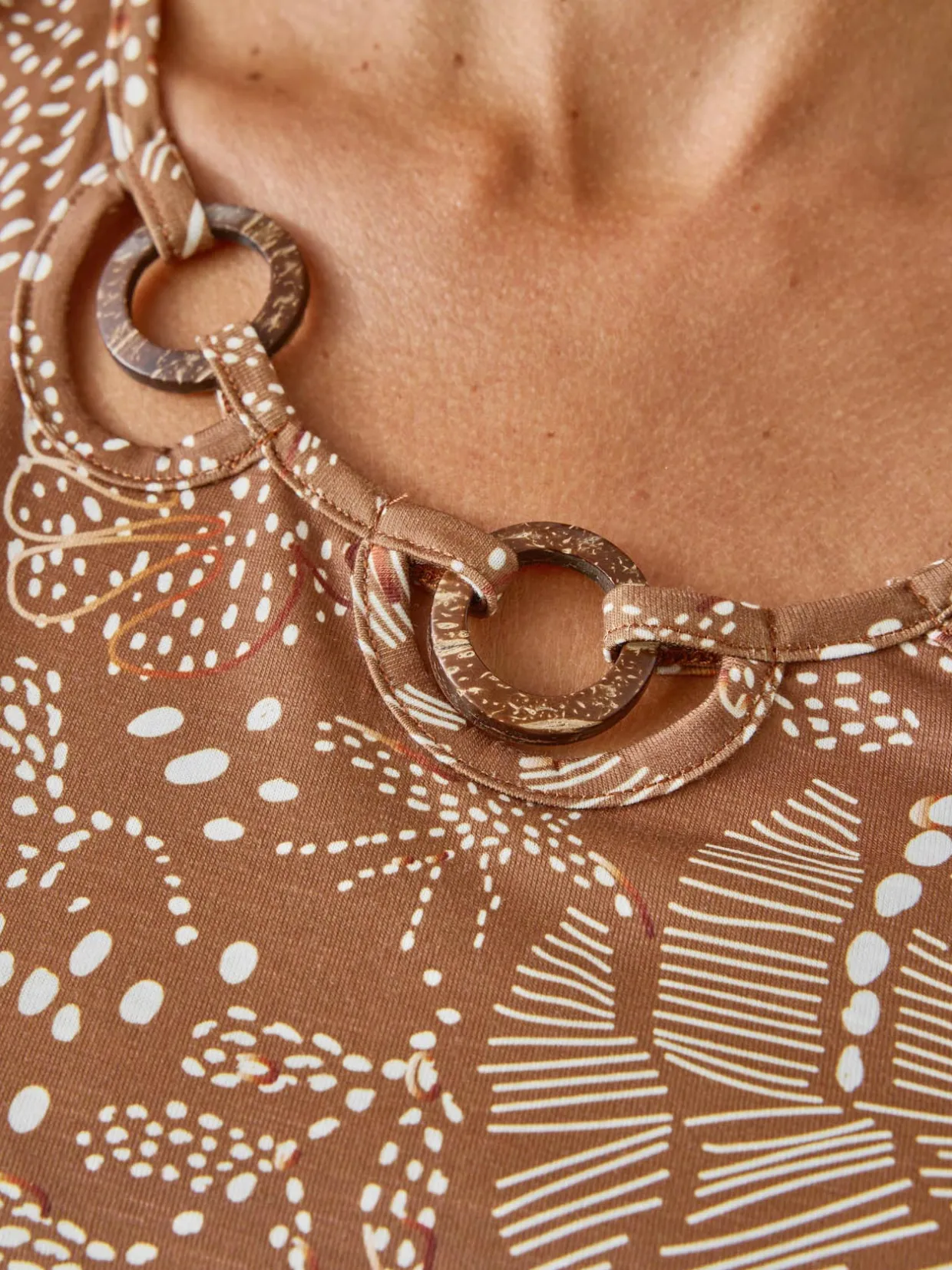 Femme Daxon Tee-shirt encolure fantaisie